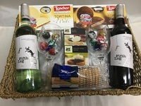 FIFTH LEG RED and WHITE 2 X WINE GIFT BASKET WITH 2 GLASS'S - Image 1