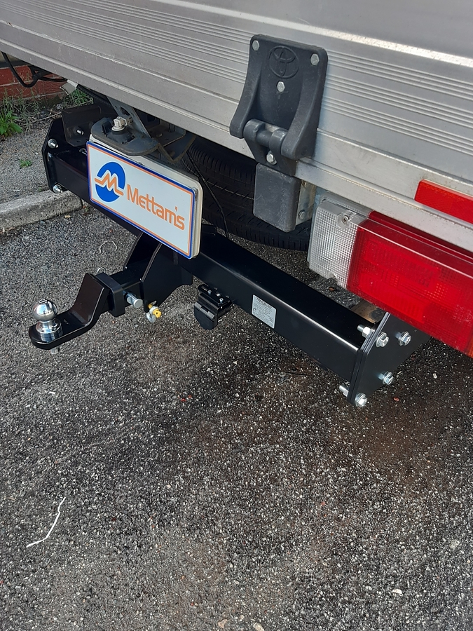 Trailboss Towbar for Toyota HILUX 2WD/4WD CAB CHASSIS (no step) - 3500/350 KGS Towing Capacity- Vehicles built 10/15-on - Image 2