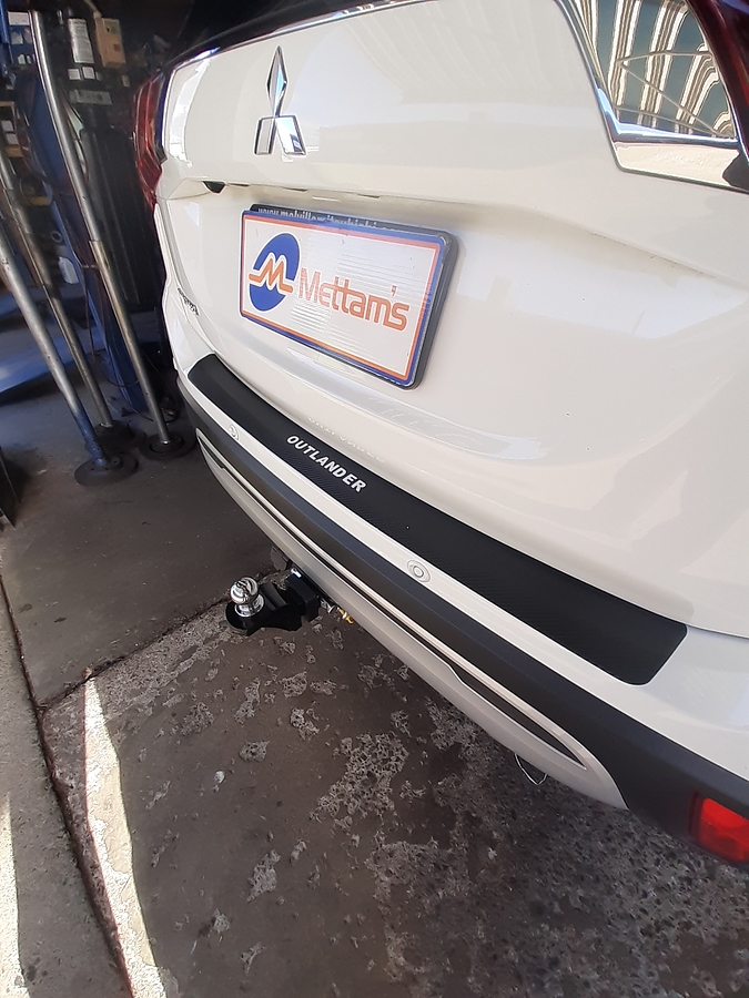 Trailboss Towbar for Mitsubishi OUTLANDER (including ZL 5D SUV and  PHEV) - 2000/200 KGS Towing Capacity - Vehicles built 08/13-6/21 - Image 2