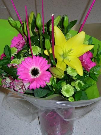 Lively Bouquet with Sticks feature Lively Bouquet with Sticks feature - Image 1